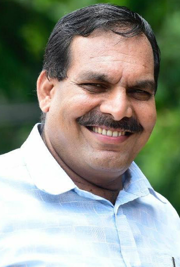 MV5BOTRlZjY5YTAtNTgxMC00OTA4LTliYzgtYTYxZTM0ZjI3Nzg3XkEyXkFqcGc@._V1_