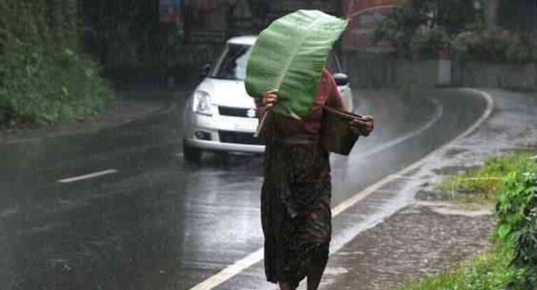 IMD-warns-of-heavy-rains-in-Kerala