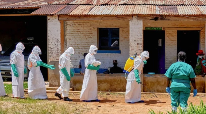 ebola-1
