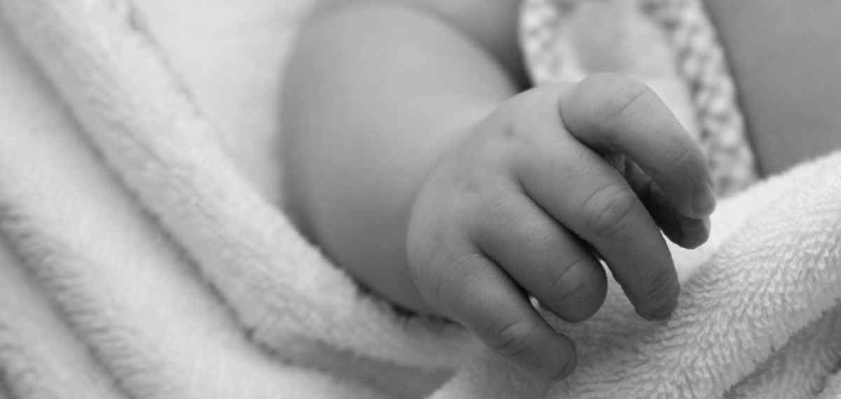 newborn-baby-thrown-out-of-hospital-window-by-19-year-old-mom-in-harippad