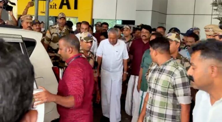 pinarayi-2