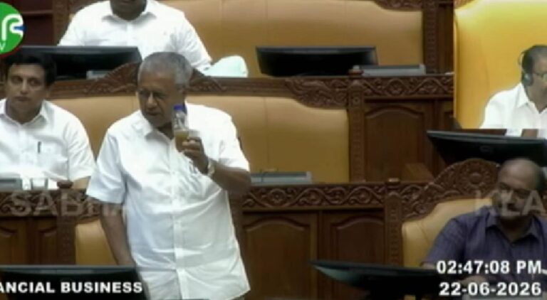 pinarayi-vijayan-2048x1124